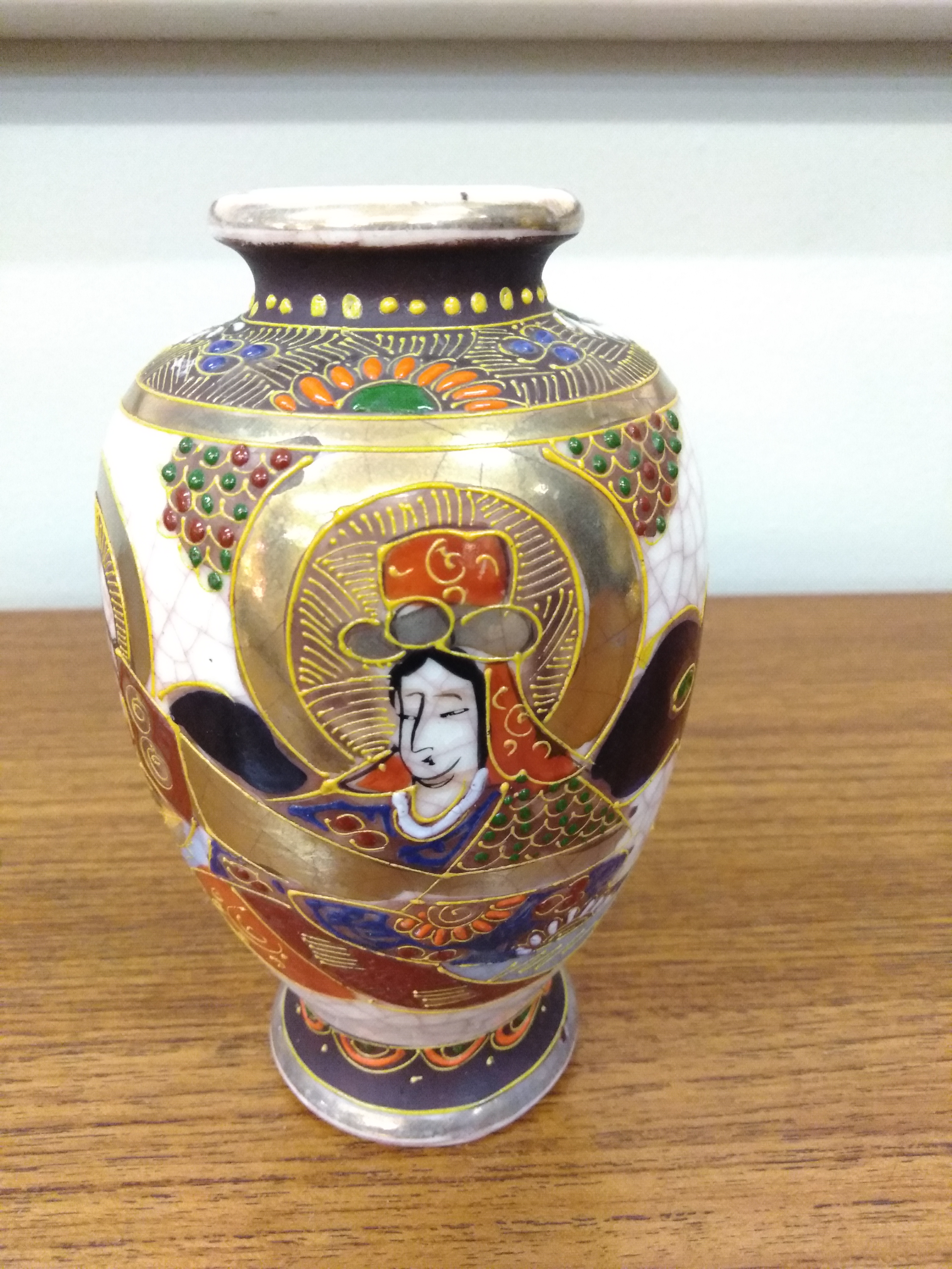 Antique Japanese Moriage Satsuma vase - Princessantiques.net
