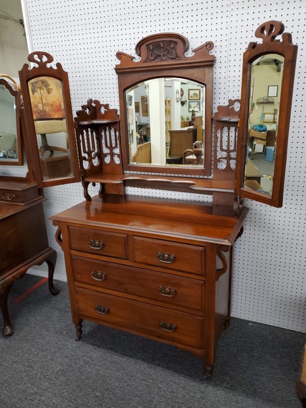 Antique Tri Fold Mirror Dresser, Tri Fold Mirror Vanity Antique