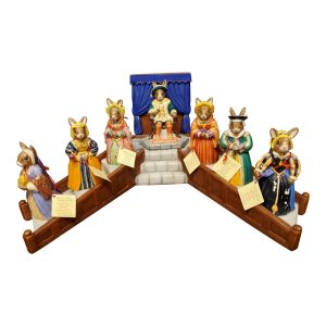 Royal Doulton Bunnykins Henry Vlll & His Six Wives Tudor Collection With Stand